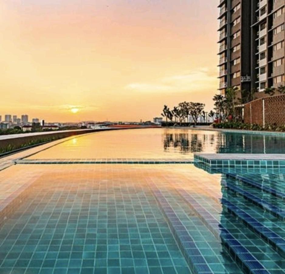 Te Amo Gandaria Bangi Pool View Netflix Full Aircond Apartment Bandar Baru Bangi Ngoại thất bức ảnh